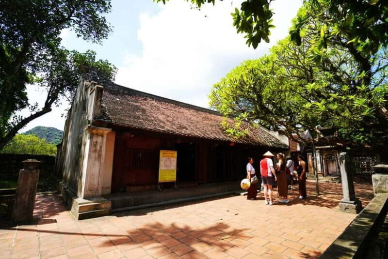 Luxury Tour Bich Dong Pagoda-Hoa Lu-Tam Coc-Mua Cave-Biking - Whats Not Included