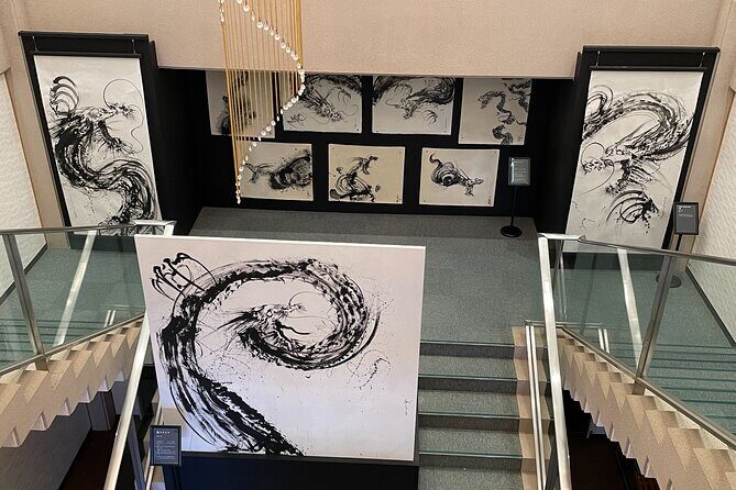 Luxury Toyokawa Inari Experience in Japan with dinner show - Who Should Consider This Tour?