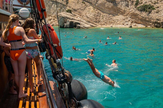 Luxury Transfer and 3 Island Cruise from Kos - Who Should Consider This Tour?