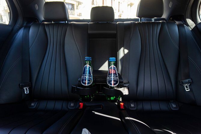 Luxury transport from/to Warsaw - Vienna / International Airport by private car - A Closer Look at the Private Transfer from Warsaw to Vienna