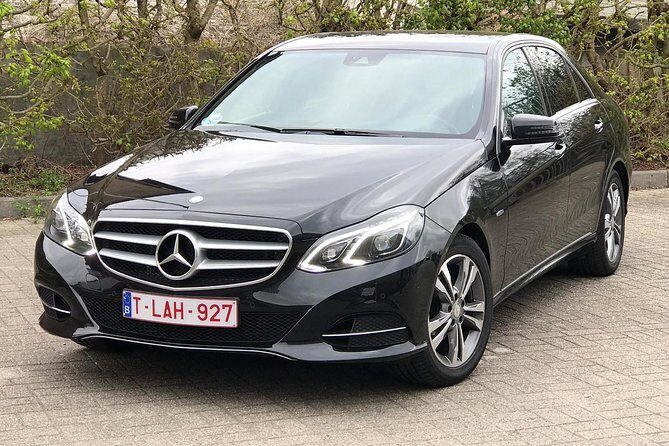 Luxury vehicle from Brussels airport to the city of Brussels - The Sum Up