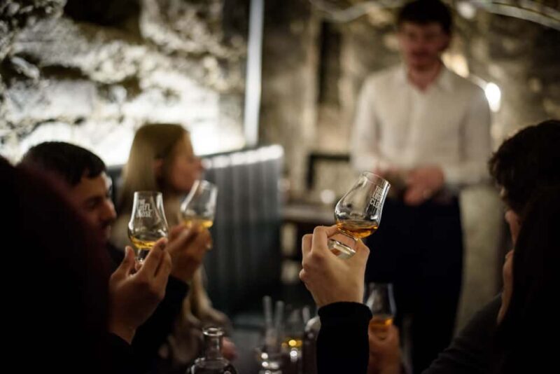 Luxury Whisky Tasting in Edinburgh's Underground Vaults - Experience the Spirit of Scotland with a Luxury Whisky Tasting in Edinburgh’s Underground Vaults
