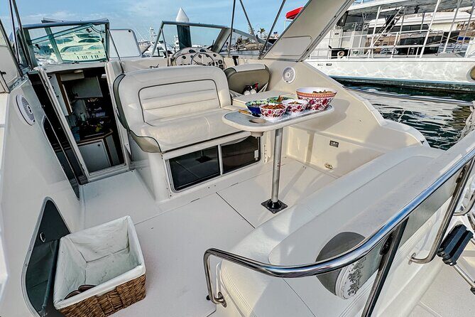 Luxury Yacht Charter and Arch Tour in Cabo San Lucas - The Experience in Detail