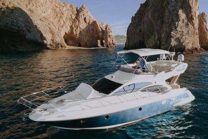 Luxury Yacht Experience in Los Cabos 45 FT - A detailed look at the experience