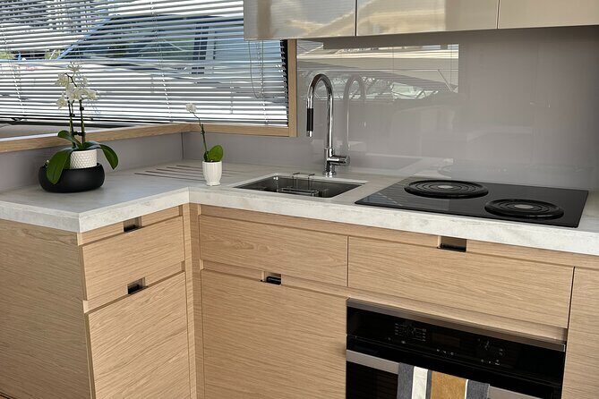 Luxury Yacht Rental in Miami Beneteau 52 for 6 People - Who Would Love This Experience?