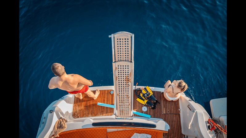 Luxury yacht: Sunset Blue Cave & Panoramic Tour w Wine - The Value of a Luxury Experience