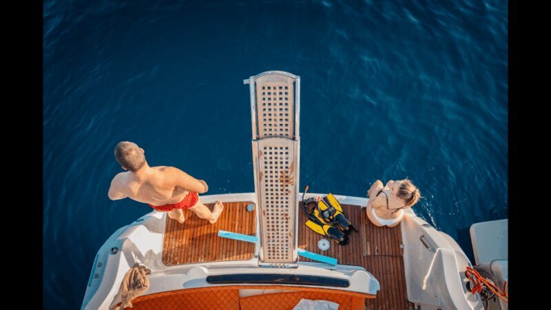 Luxury yacht: Sunset Blue Cave & Panoramic Tour w Wine - Who Should Consider This Tour?