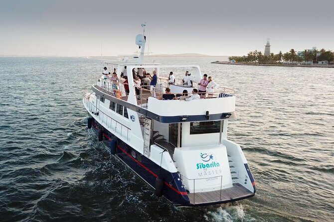 Luxury Yacht Sunset Cruise in Cartagena Bay, Colombia - How It Compares to Similar Tours