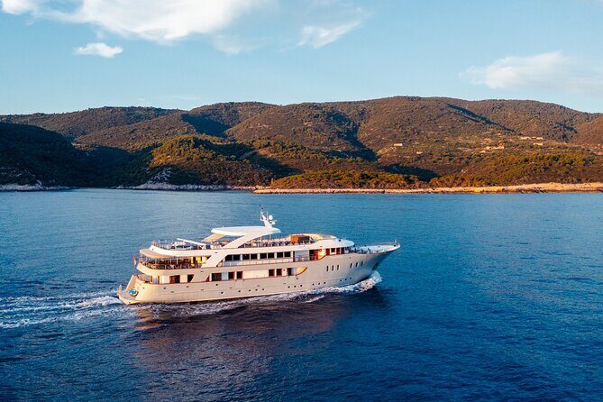 Luxury Yacht Week from Split to Dubrovnik - Key Points