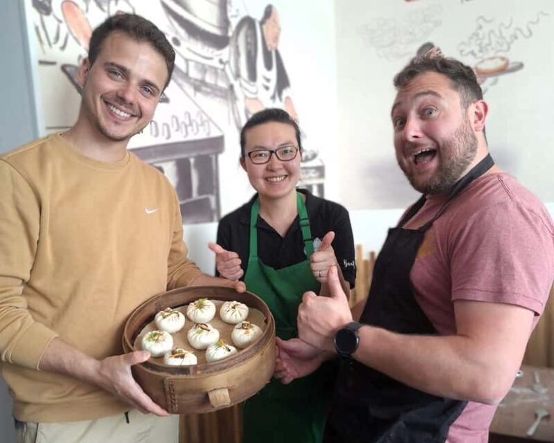 Lyon: Asian cooking classes: make your own baos! - Key Points