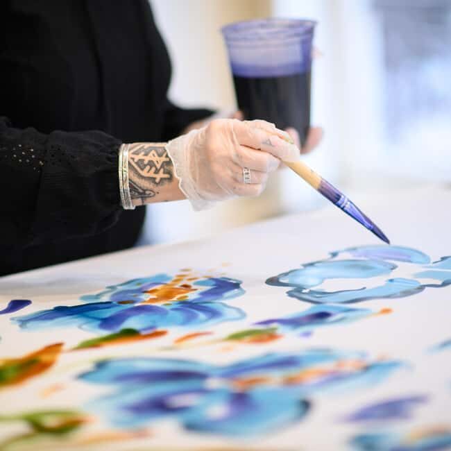 Lyon: Create your own traditional Lyonnais silk square - Authenticity and Value