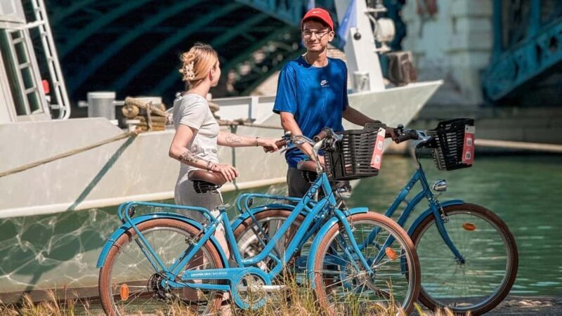 Lyon: discover the best spots on a guided bike tour - Key Points