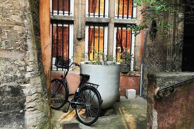 Lyon Highlights & Secrets Walking Guided Tour (small group) including Funicular - Who Should Book This Tour?