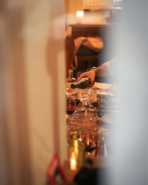 Lyon: Private Food Tour with Meal and Wine Pairings - Who Should Consider This Tour?