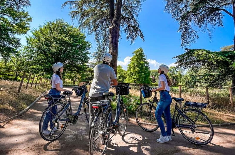 Lyon: Tête d'Or park on an electric bike Tour - FAQs
