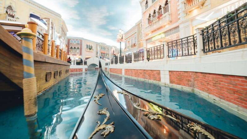 Macau: Venetian-Style Gondola Ride - Key Points