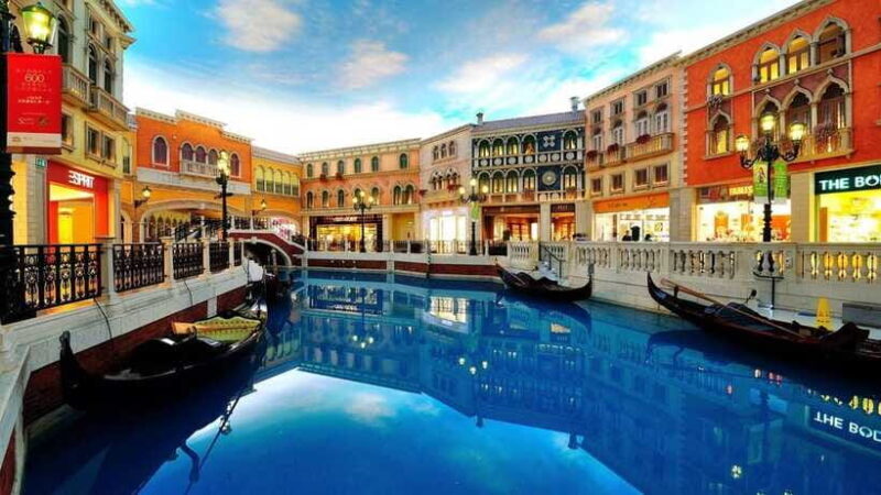 Macau: Venetian-Style Gondola Ride - The Sum Up