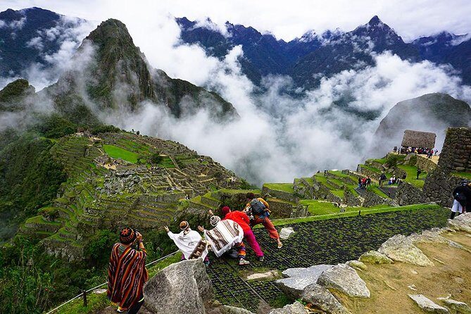 Machu Picchu Full Day Tour / Machu Picchu Day Trip - Discover the Magic of Machu Picchu in a Day