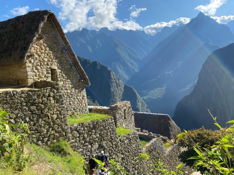 Machu Picchu: Group Guided Tour - The Journey Begins in Aguas Calientes