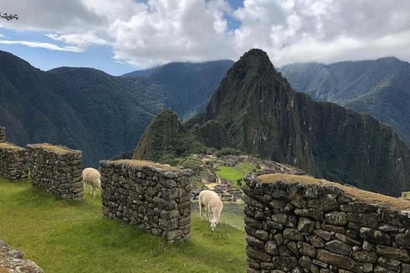 Machu Picchu: Overnight Tour with Sacred Valley - The Experience of Traveling in Peru’s Sacred Valley