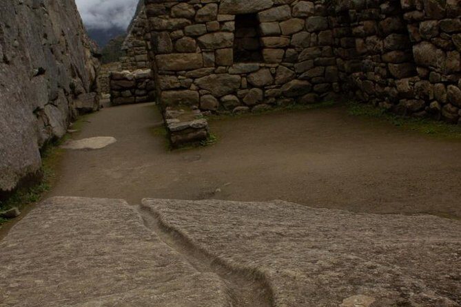 Machu Picchu Private Full-Day Tour View from Cusco - The Full Picture: Exploring the Machu Picchu Private Tour