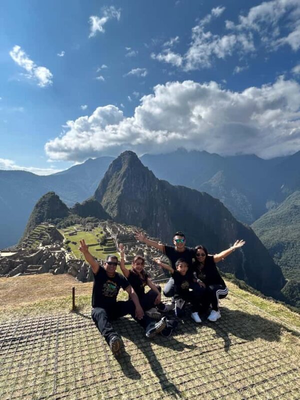 Machu Picchu: Private Tour Guide Service for up to 15 people - FAQ