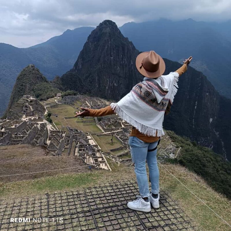 Machupicchu exclusive service full day - A Deep Dive into the Experience