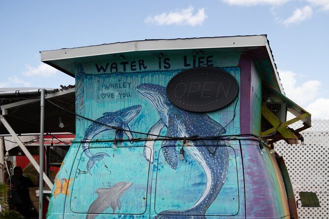 Macnut Tour, Picnic lunch and Maui Bees - A Balanced Look at the Macnut Tour