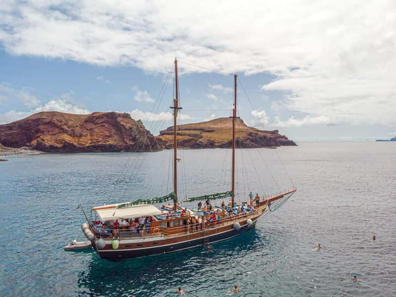 Madeira : 5 hour East Coast boat excursion - Food, Drinks, and Practicalities