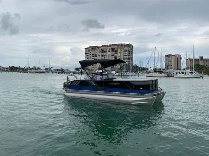 Madeira Beach: Pontoon Boat Rentals Without Captain - The Reality of Renting a Pontoon in Madeira Beach