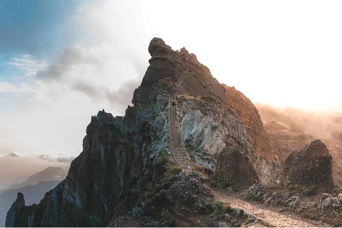 Madeira: Sunrise at Pico do Arieiro & Hike Larano trail - The Perfect Start: Pico do Arieiro