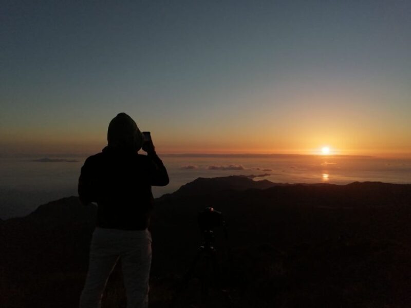 Madeira: Sunrise Half-Day Jeep Tour - Madeira: Sunrise Half-Day Jeep Tour