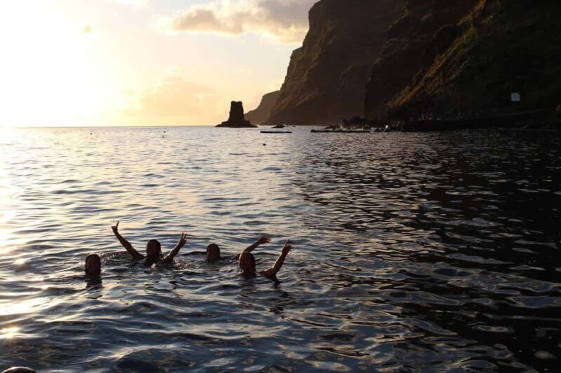 Madeira: Sunset Dinner Cruise - A Detailed Look at the Madeira Sunset Dinner Cruise