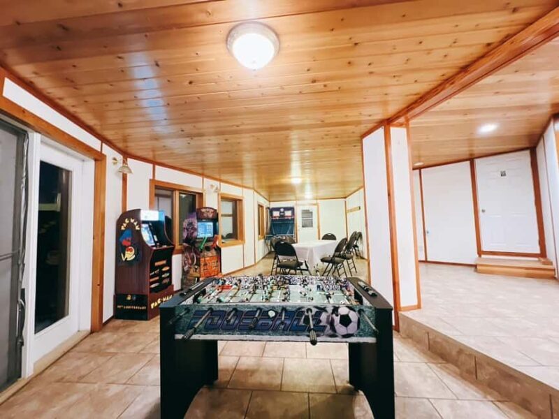 Madeline Lake: Aurora Lodge and Aurora Chasing Tour - Who Will Love This Tour?