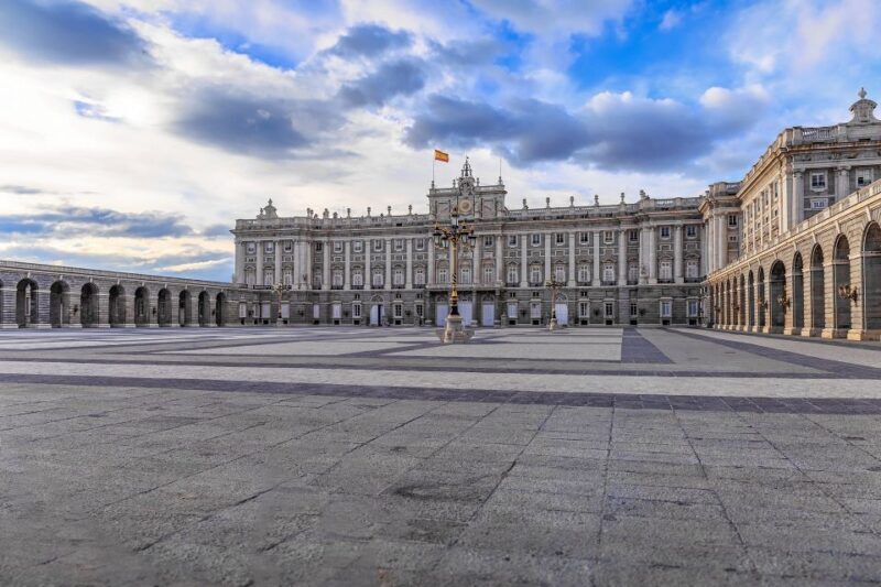Madrid: 2-Hour City Highlights Guided Walking Tour - Who Should Consider This Tour?