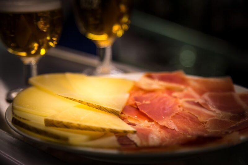 Madrid: Authentic Tapas Evening Tour with a side of History - Madrid: Authentic Tapas Evening Tour with a Side of History