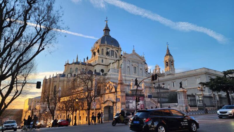 Madrid by Eco Tuk: Private tour, choose your duration! - FAQ