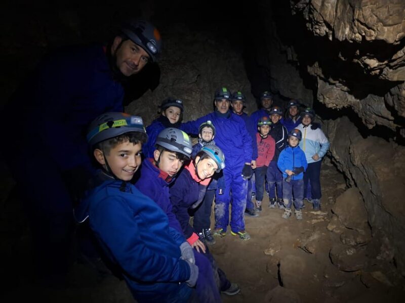 Madrid: Caving and Rappelling Adventure with Transport - FAQ