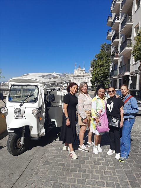 Madrid: Discover Madrid in Tuk-Tuk - Exploring Madrid in a Tuk-Tuk: What to Expect