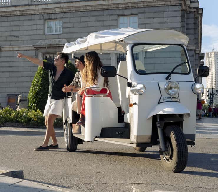 Madrid: Eco-Friendly, Unique and Privated Tuk Tuk Experience - Exploring Madrid on a Tuk Tuk: What You Can Expect