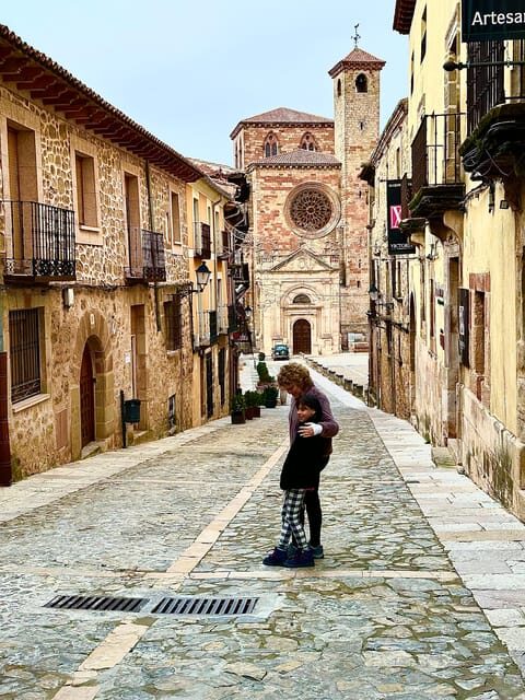 Madrid: Explore the Monasterio de Piedra and discover Sigüenza - Key Points