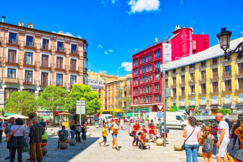 Madrid: Express Walk with a Local in 90 minutes - Key Points