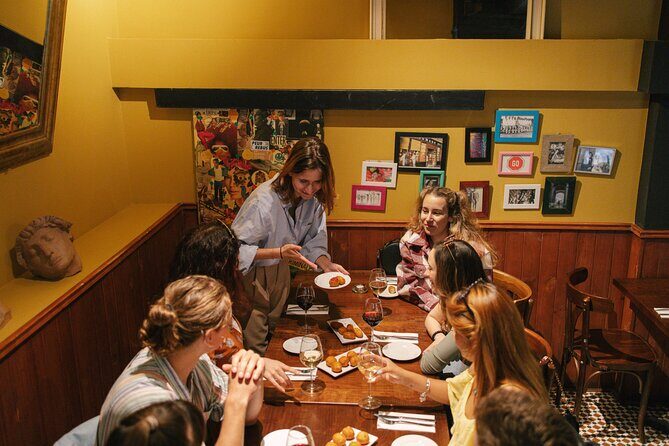 Madrid: Food Tour with Tapas and Drinks - Key Points