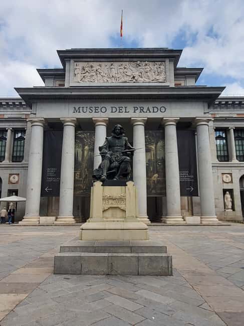 Madrid: guided visit of the Prado Museum with a native Italian-speaking tour guide - The Experience in Detail