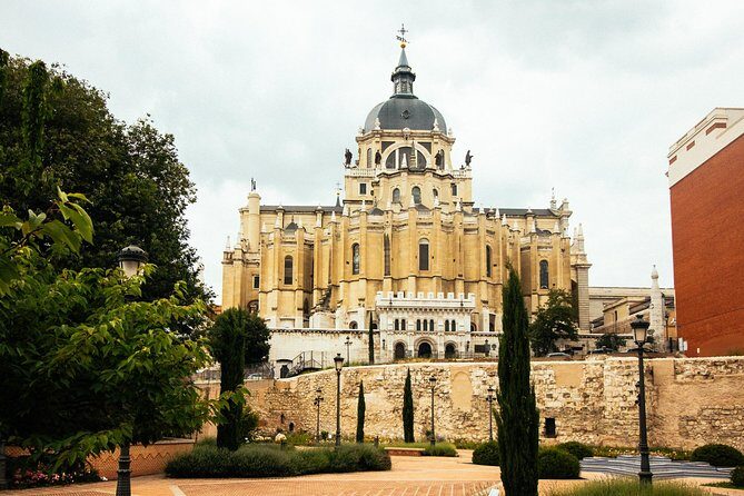 Madrid Highlights and Hidden Gems Private Tour with a Guide - A Deep Dive into the Madrid Highlights and Hidden Gems Private Tour