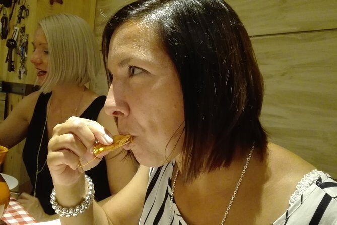 Madrid Local's Tapas Tour Dinner with a side of History - Why This Tour Works Well