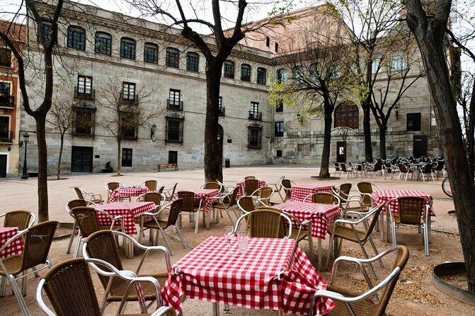 Madrid Local's Wine and Tapas Lunch Tour with a side of History - Key Points