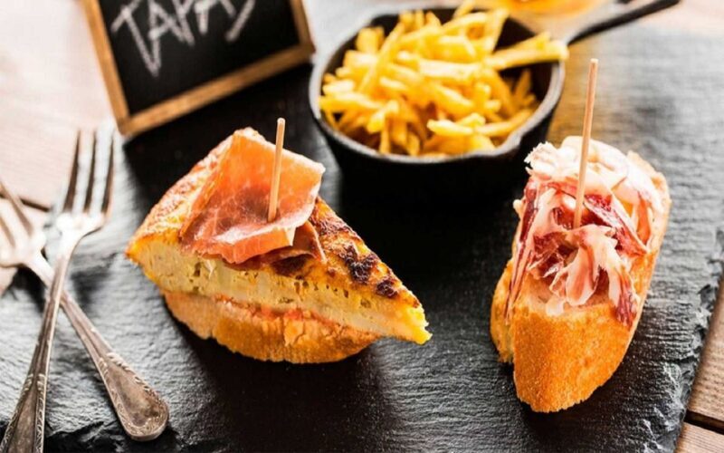 Madrid: Old Madrid Walking Food and Wine Tour - Key Points