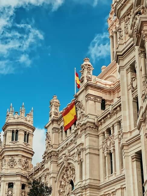 Madrid: Old Town, Poets District, and Royal Palace Tour - Discover Madrid’s Historic Heart on a Guided Walking Tour