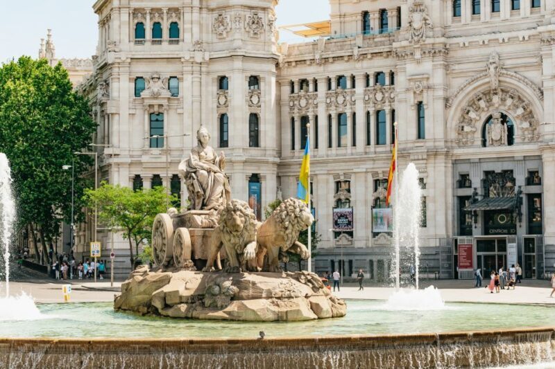 Madrid: Panoramic Route City Tour - FAQs